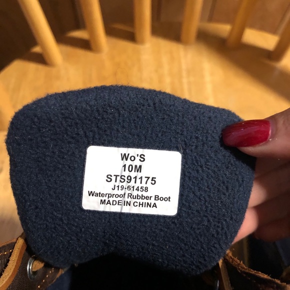 Sold - Picture 3 of 5